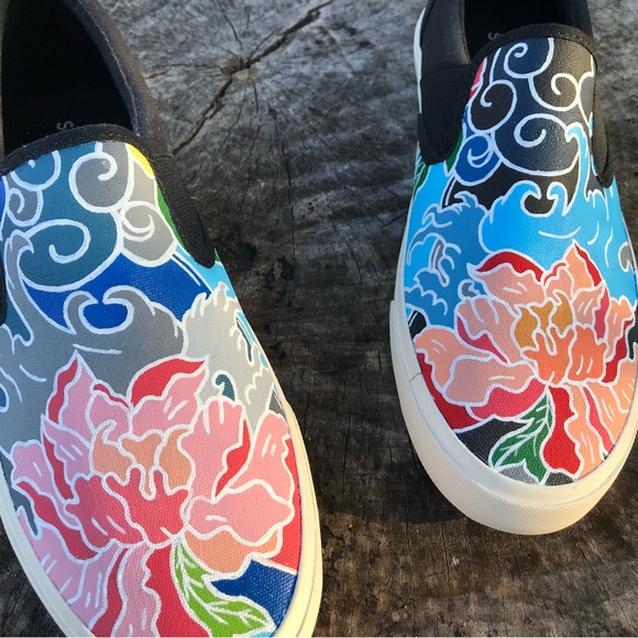 Custom hand painted slip ons featuring my flower bomb design - Picture 3 of 3